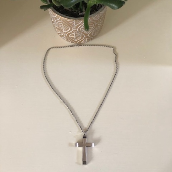 Other - EdForce Stainless Steel cross necklace 14"